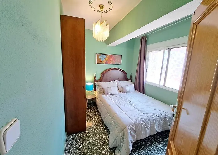 Full Equipped And Comfortable With Wifi Валенсия