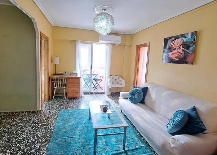 Full Equipped And Comfortable With Wifi * Валенсия