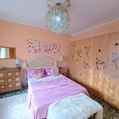 Full Equipped And Comfortable With Wifi Апартаменты